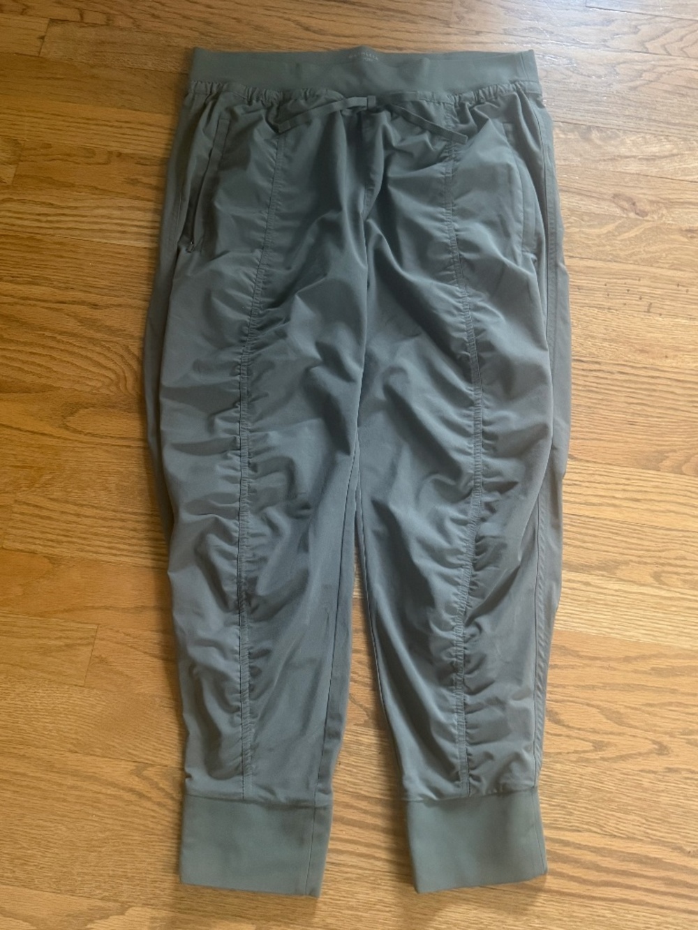 Athleta Attitude Pant Womens 12P Olive Green Ruched Joggers Tapered Travel Pants